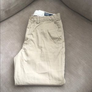 Polo chinos tan